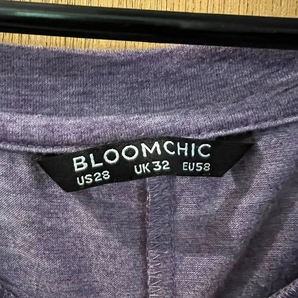 Size 28 - BloomChic - Light Purple Short Sleeve Pullover - Picture 2 of 6